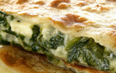 LCHF špinačni zvitki s feto